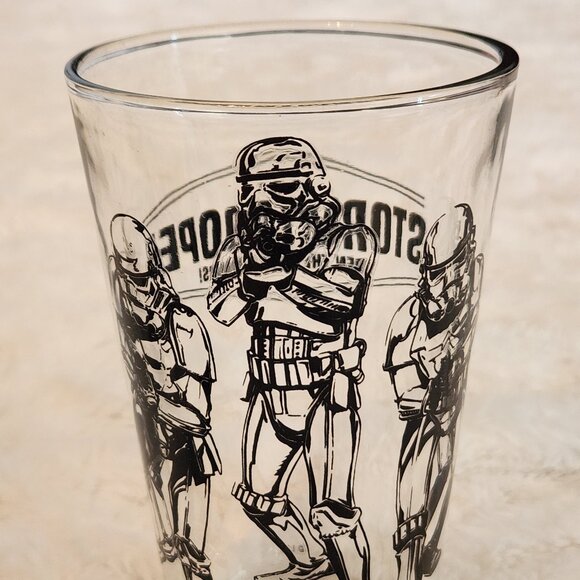 Star Wars 3-Pint Glass Set (Darth Vader, Stormtrooper & C3PO & R2-D2), Decor - Picture 7 of 11